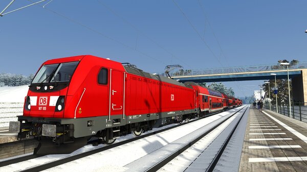 DB BR 147  marquant un court arrêt avant de reprendre sa route vers Lutherstadt Wittenberg